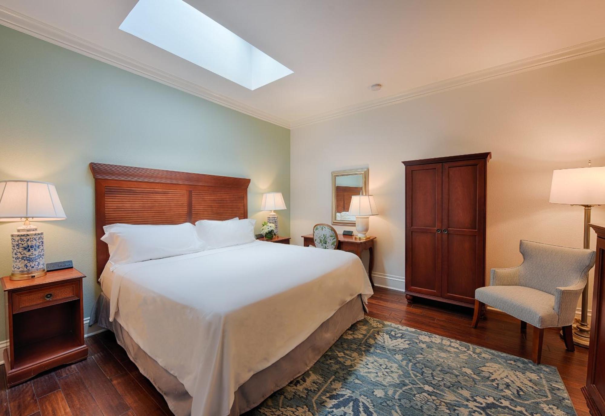 Voco St James Hotel By Ihg New Orleans Exterior photo